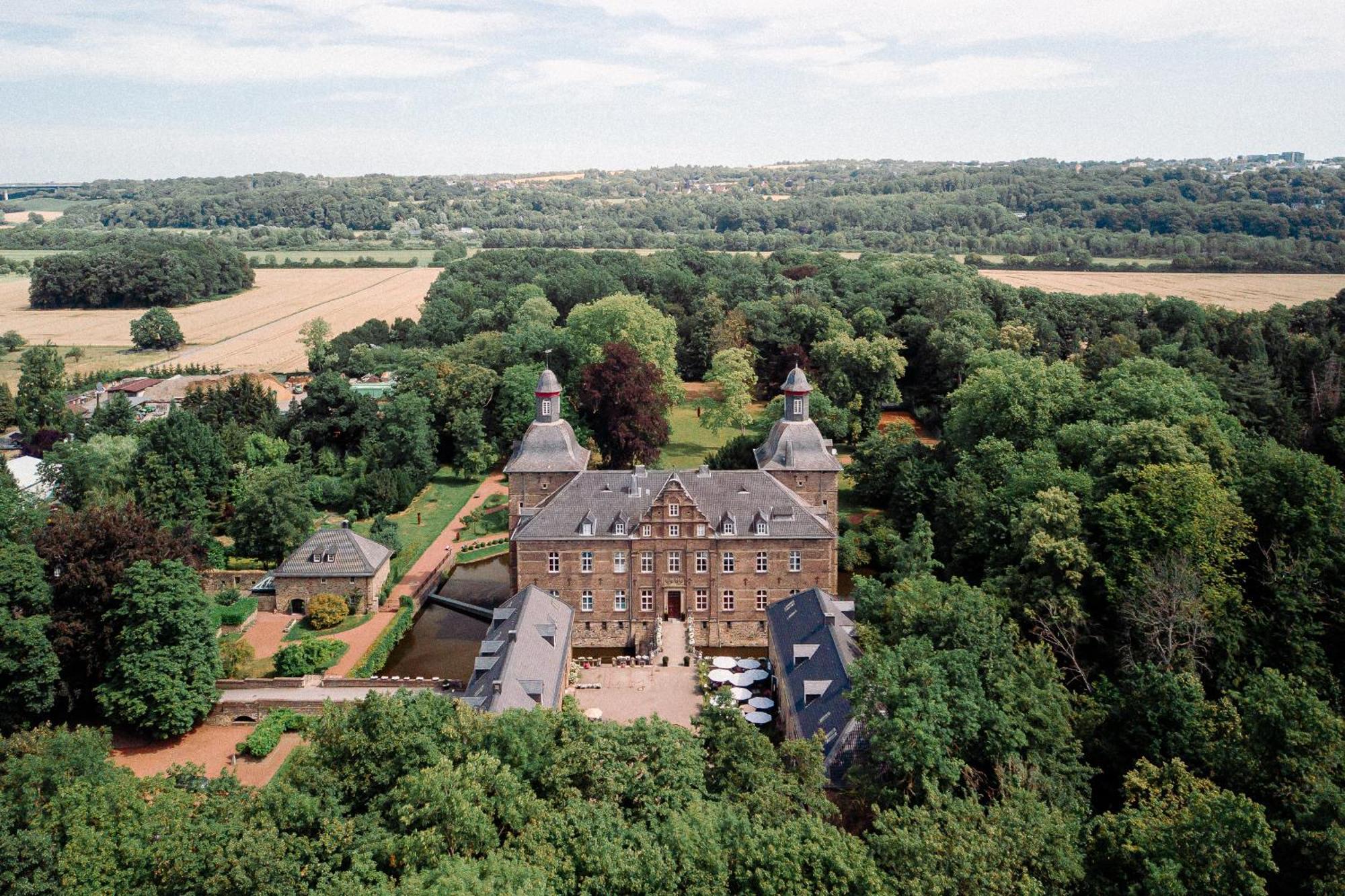 Schlosshotel Hugenpoet Essen Exterior photo